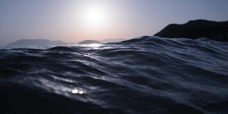 伊扫芒设计哲学：如何用时尚嗅觉叙事，打造你的个人风格与记忆锚点