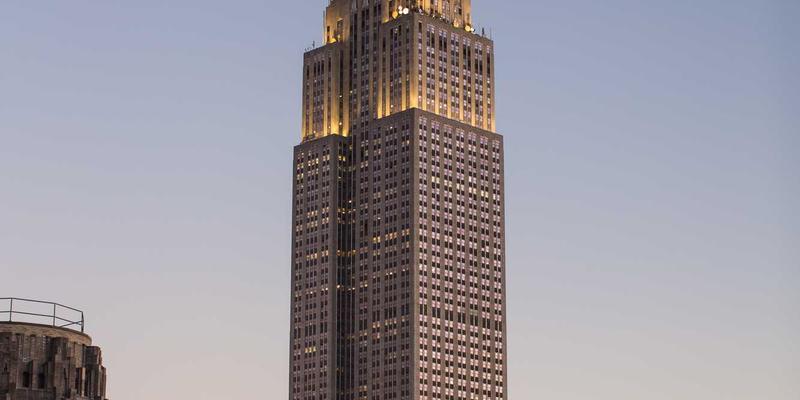 时尚56：解码当代潮流密码，打造属于你的穿搭哲学