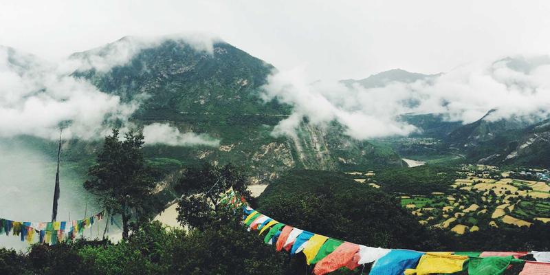 时尚摄影叙事：解锁视觉构图，讲述品牌故事与服装灵魂的深度指南