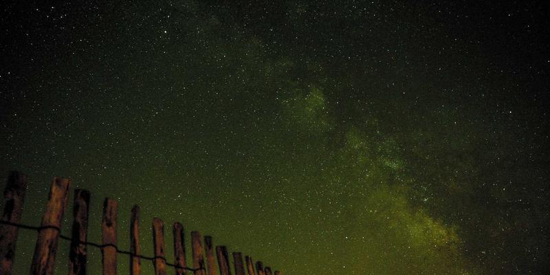 解码时尚穿搭:从资讯洪流中提炼你的专属风格