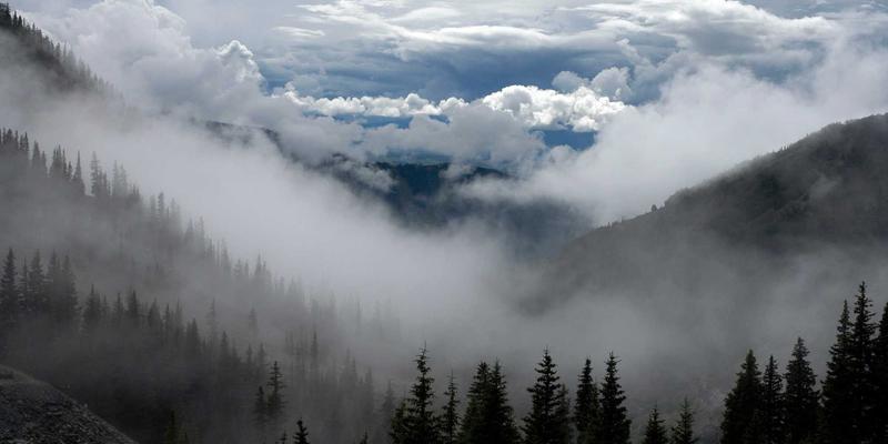 资讯 | 揭秘快时尚的环境代价：从穿搭风格到可持续生活