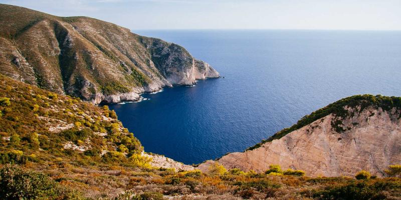 风格与科技的融合：智能穿戴设备如何重新定义功能性时尚的边界